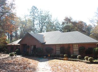 31 Brookside Dr, Texarkana, AR 71854