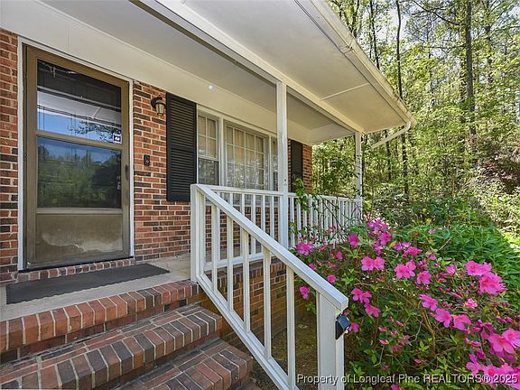 5th image of 4084 Owen Dr