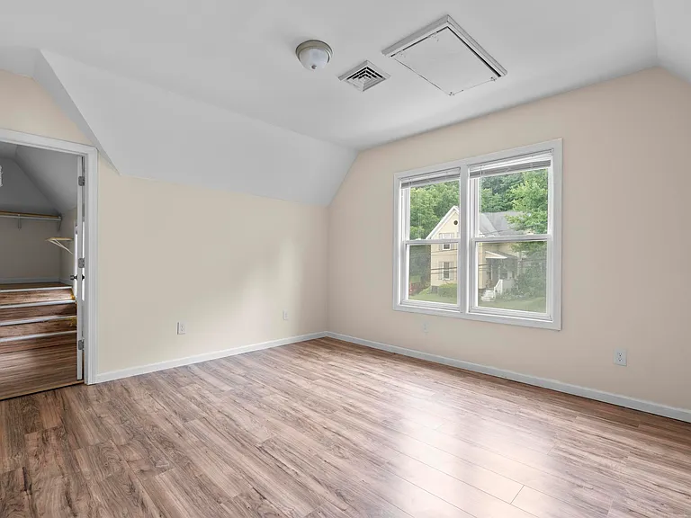 287 Crown St #2 — Photo 5