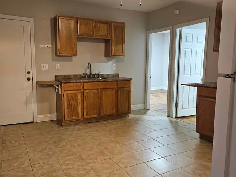 61 Lilac St #1 — Photo 4