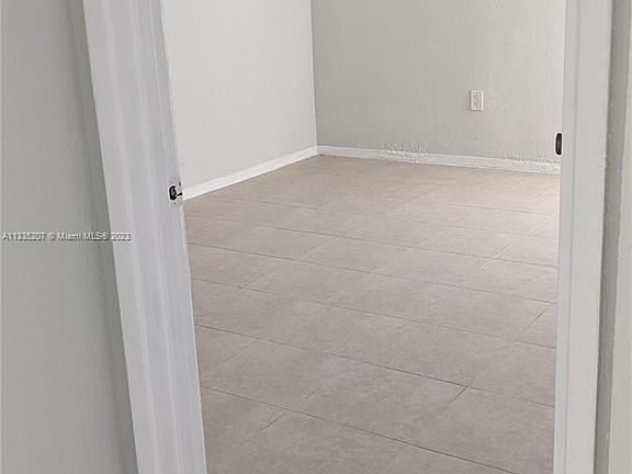 3rd image of 8870 Fontainebleau Blvd APT 507