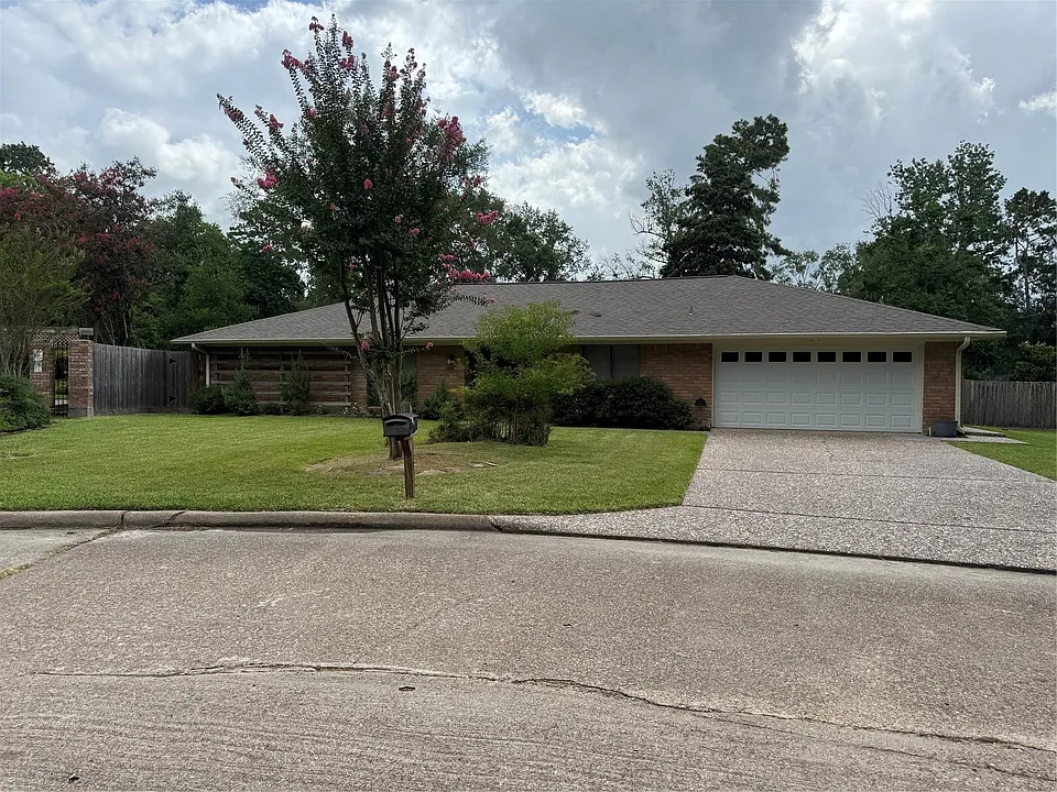 3414 Wooddale Ln