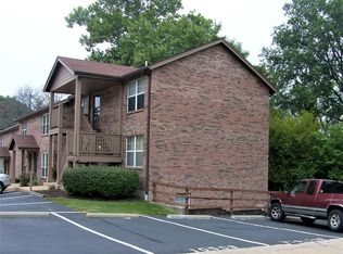 10501 Silkwood Ct, Saint Louis, MO 63114