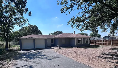 1156 E Highway 121 Photo 1