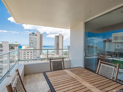 2421 Tusitala St APT 2404, Honolulu, HI, 96815
