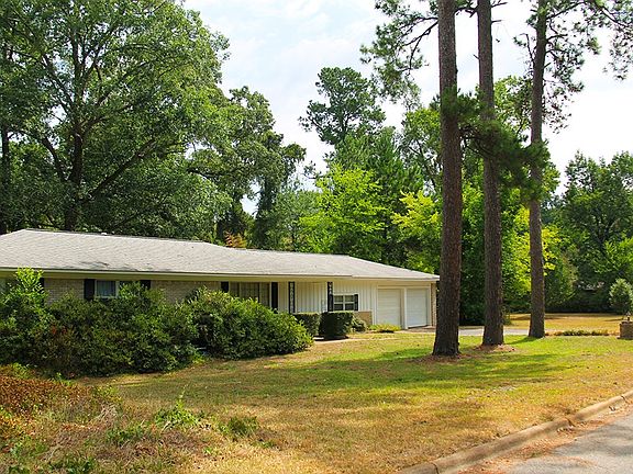 3rd image of 228 Meadowbrook Dr