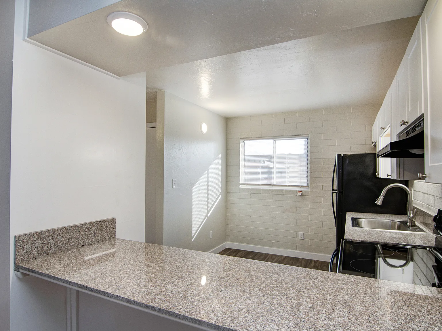 Revere Apartments - 08 — Photo 3