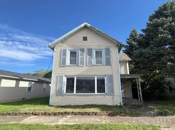 132 N River St, Franklin, OH 45005