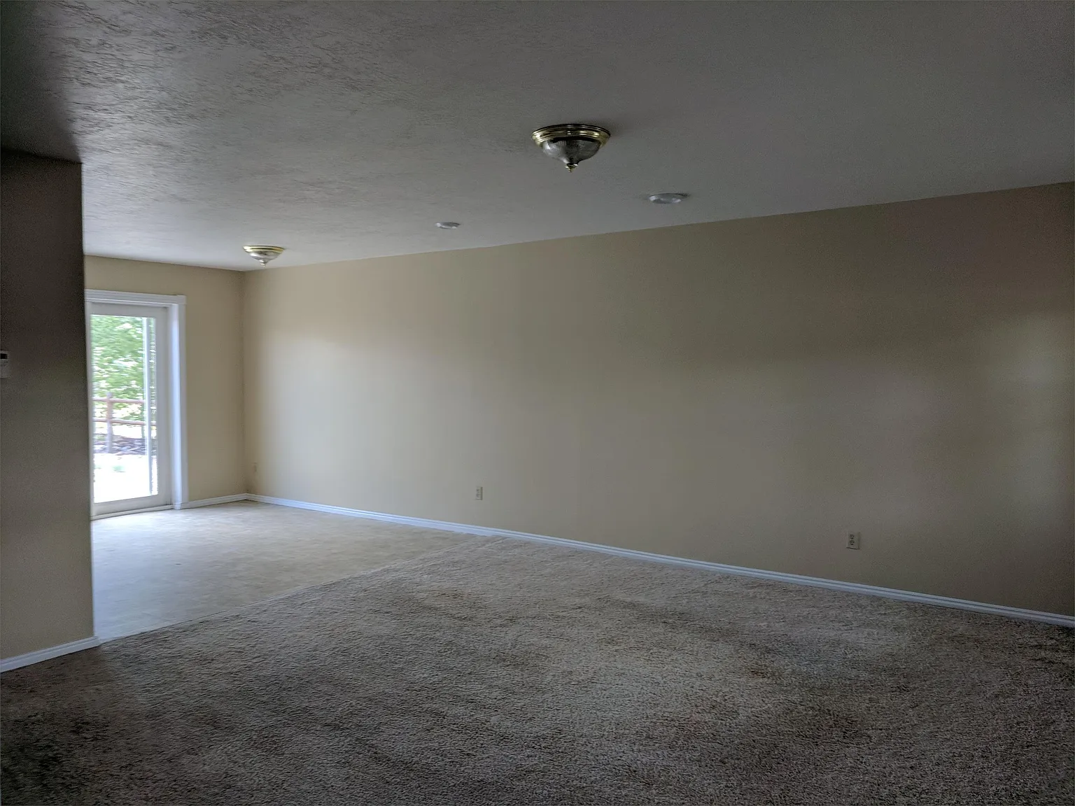 439B Country Club - 1 — Photo 4