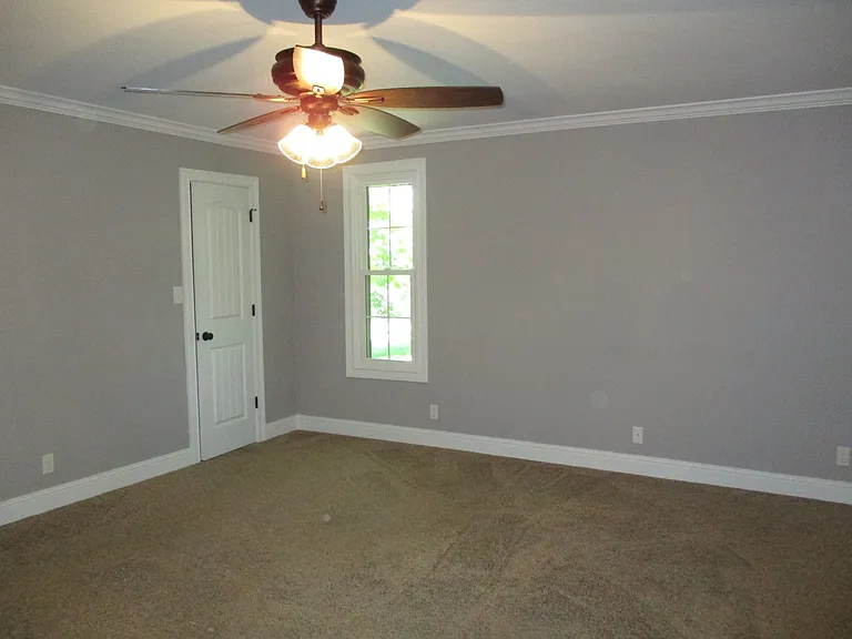 1131 Warfield Blvd — Photo 13