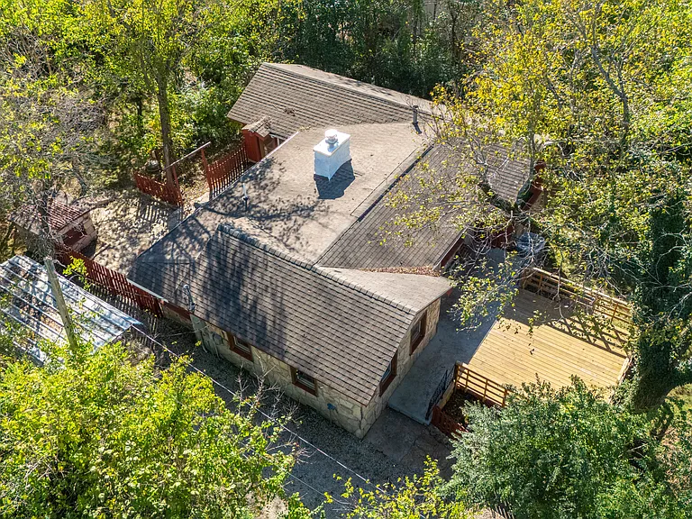 160 Como Ave — Photo 18
