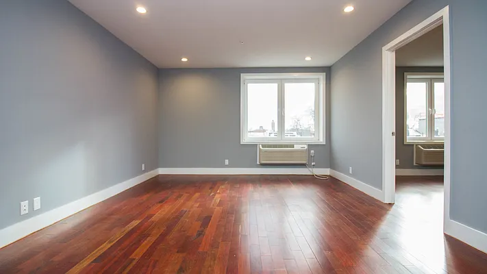 Rented by Nooklyn NYC LLC | media 31