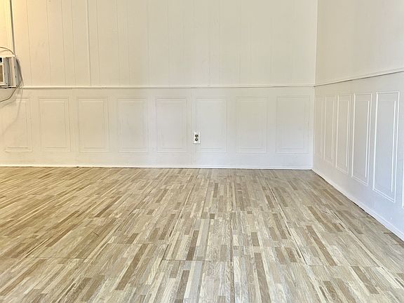 5th image of 11349 Meadow Ln