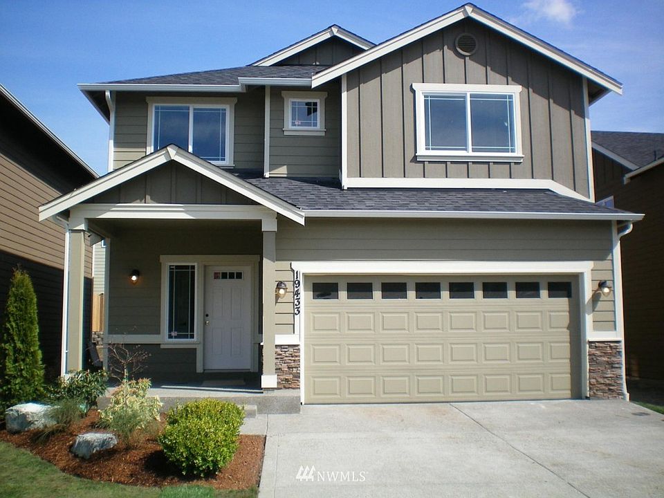 1st image of 19527 90 Avenue Ct E
