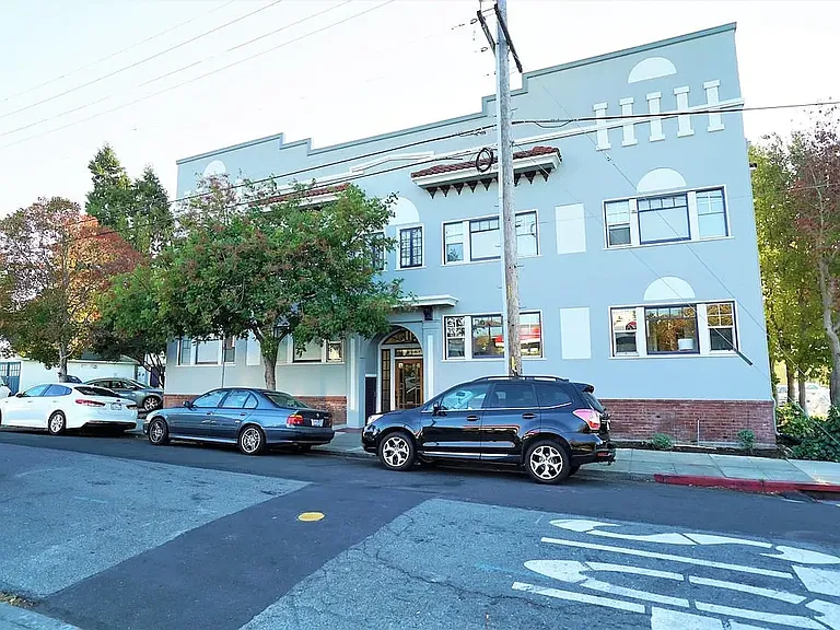 1305 Everett Ave — Photo 9