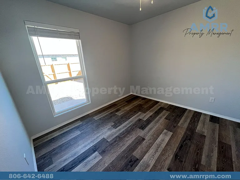 5609 Jarvis St — Photo 14