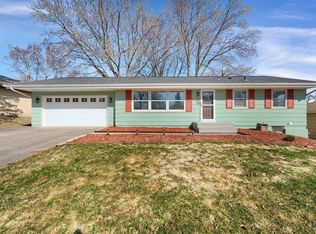 524 Benz Rd, New Brighton, MN 55112