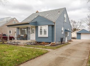 22001 Revere St, Saint Clair Shores, MI 48080