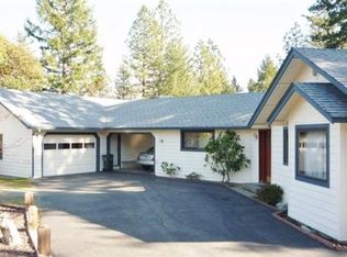 415 Ridgecrest Dr, Grants Pass, OR 97527