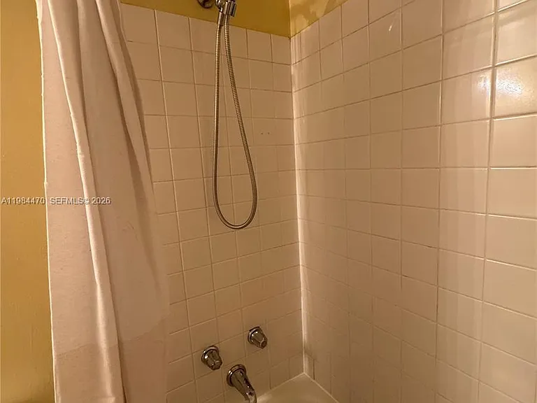 505 NW 177th St #103 — Photo 17