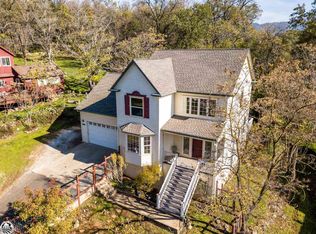 22869 School House Rd, Columbia, CA 95310