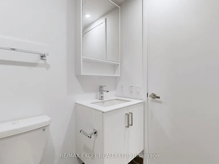 88 Queen St E #1710 — Photo 30