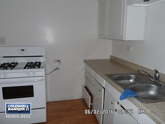 4th image of 14616 Blackstone Ave