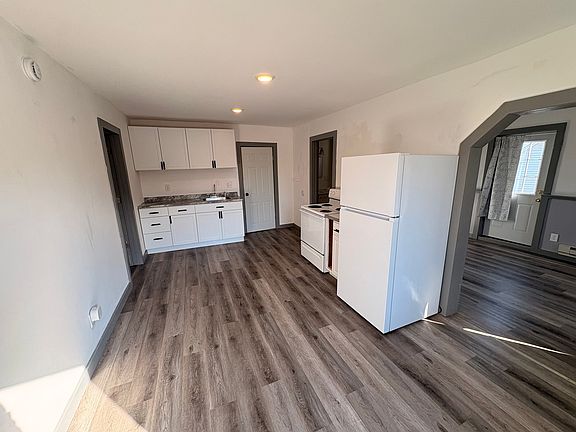 3rd image of 36 W Eau Claire St #3