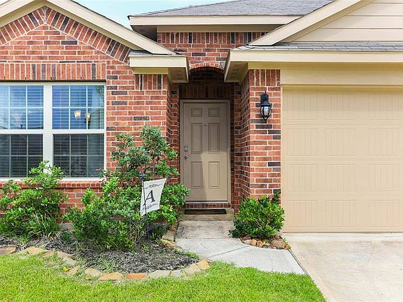 3rd image of 6006 Diantha St