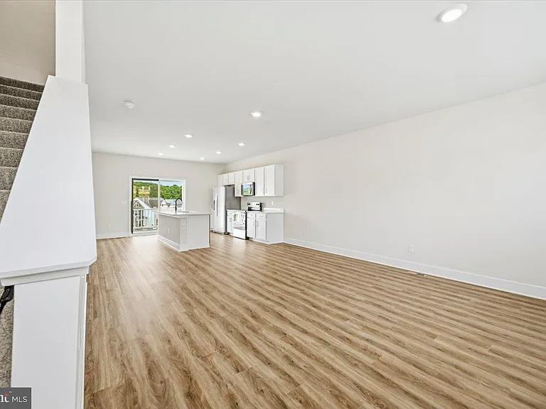 190 Sioux Loop — Photo 18