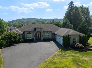 890 Fishburn Rd, Hershey, PA 17033