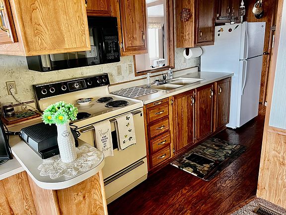 4th image of 1150 W Red Hills Pkwy Unit 122