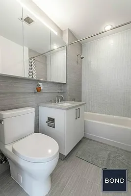 Rented by Bond New York | media 4