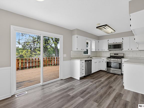 5th image of 5005 S 90th St