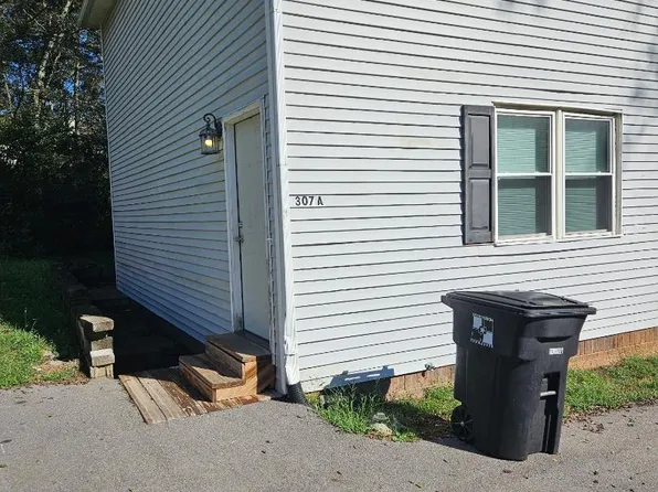 313 Lee Dr #A, Columbia, TN 38401