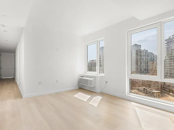 150 Lawrence Street image 14 of 29