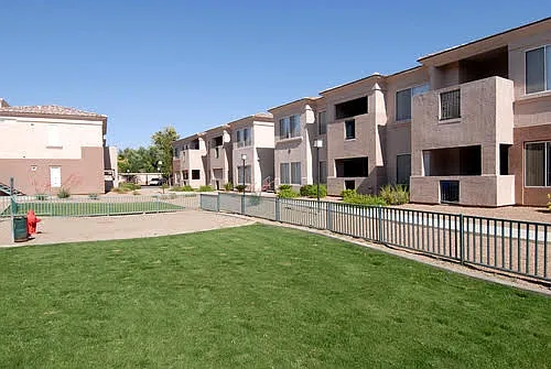 Desert Vista Apartments — Photo 5