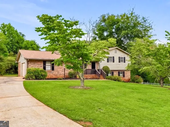 6 Bittersweet Ln, Newnan, GA 30263