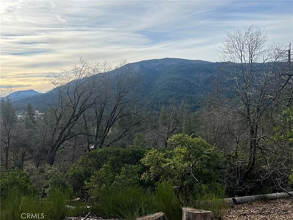 4th image of 9457 Fox Dr