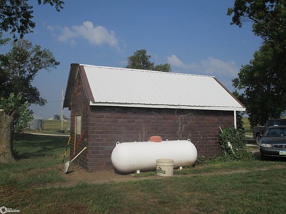 4th image of 15798 200th St