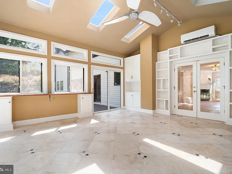 15729 Holly Grove Rd — Photo 82