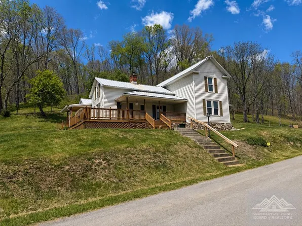 4423 Wrights Valley Rd, Bluefield, VA 24605