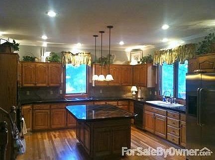 4th image of 14034 Knox St