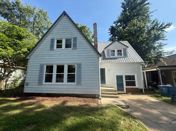 125 E Glenwood Ave, Olney, IL 62450