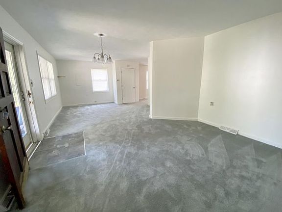4th image of 324 Moberly Ave