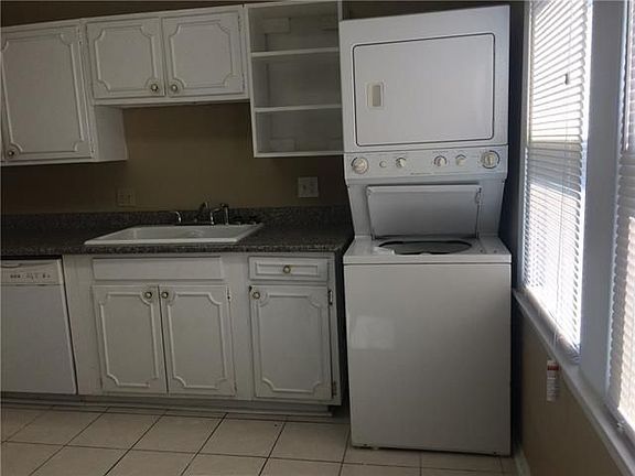 3rd image of 300 Coral Ave Unit 300B