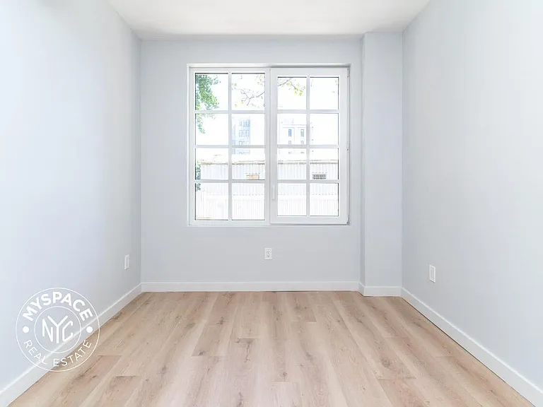 77 Hudson Ave #3 — Photo 10