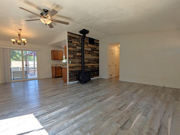5th image of 650 Randolph Way