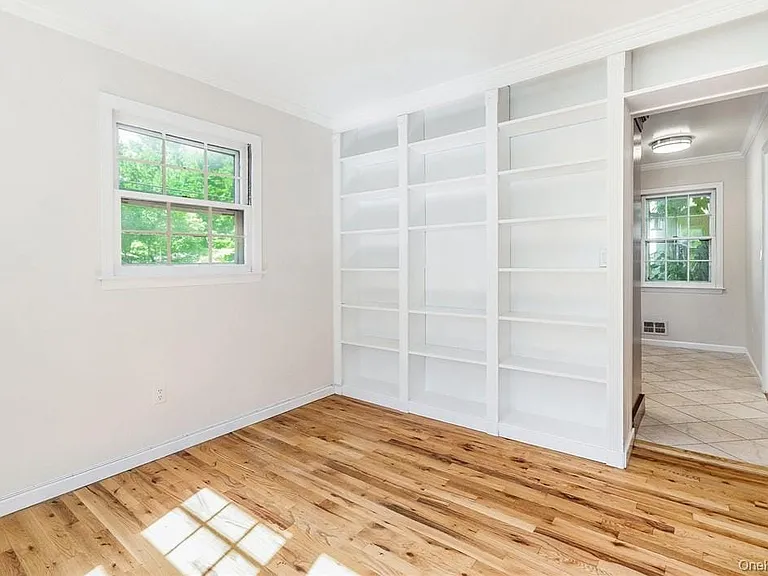 47 Wendt Ave — Photo 9
