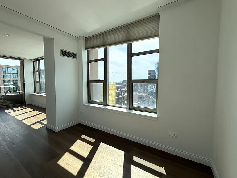 200 N Jefferson St #1101 — Photo 10